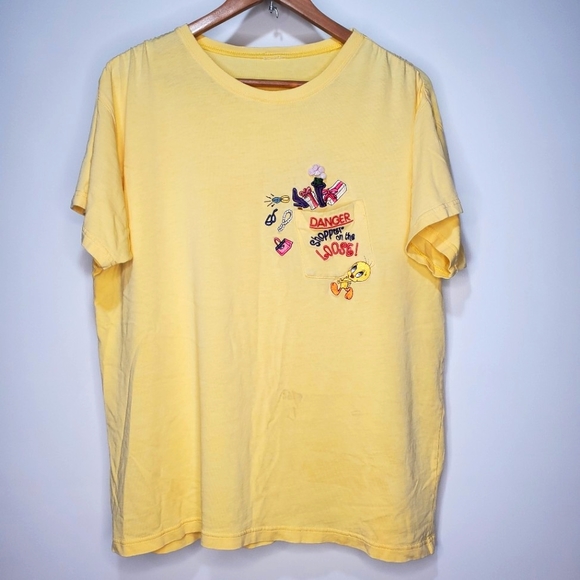 Tops - Vintage 90's Tweety Bird Embroidered Tee Sz XL